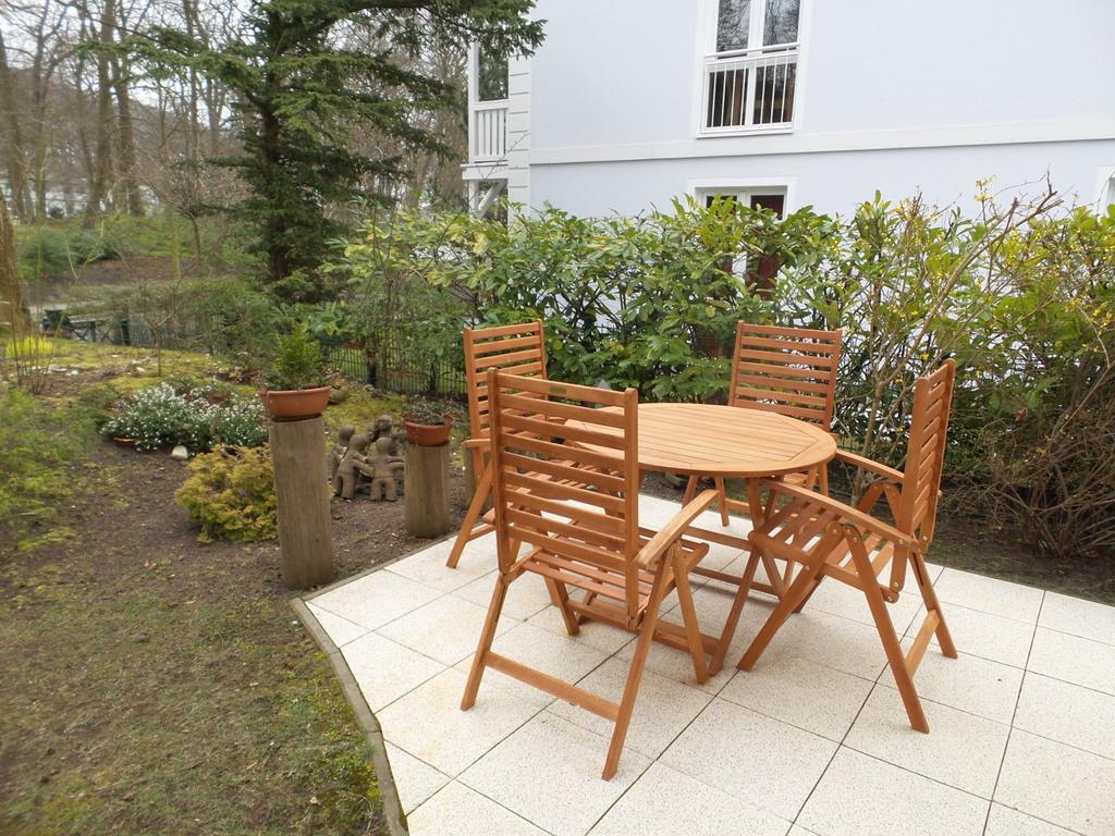Strandnahe Fewo Mit 2 Schlafzimmern Und Terrasse, Villa Am Kurpark, Binz Room photo